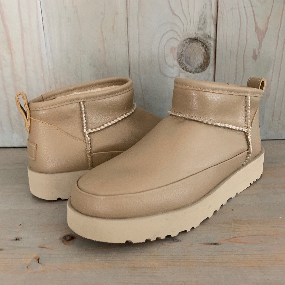 UGG CLASSIC MINI SUGAR ULTRA SAND BOOTS NEW